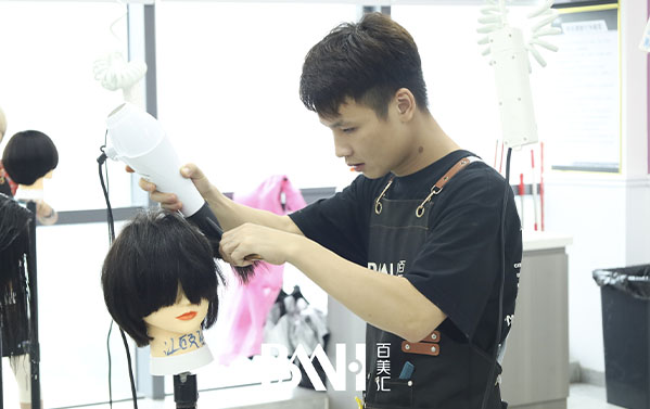 中高考录取接近尾声,还没有择校的学生何去何从?